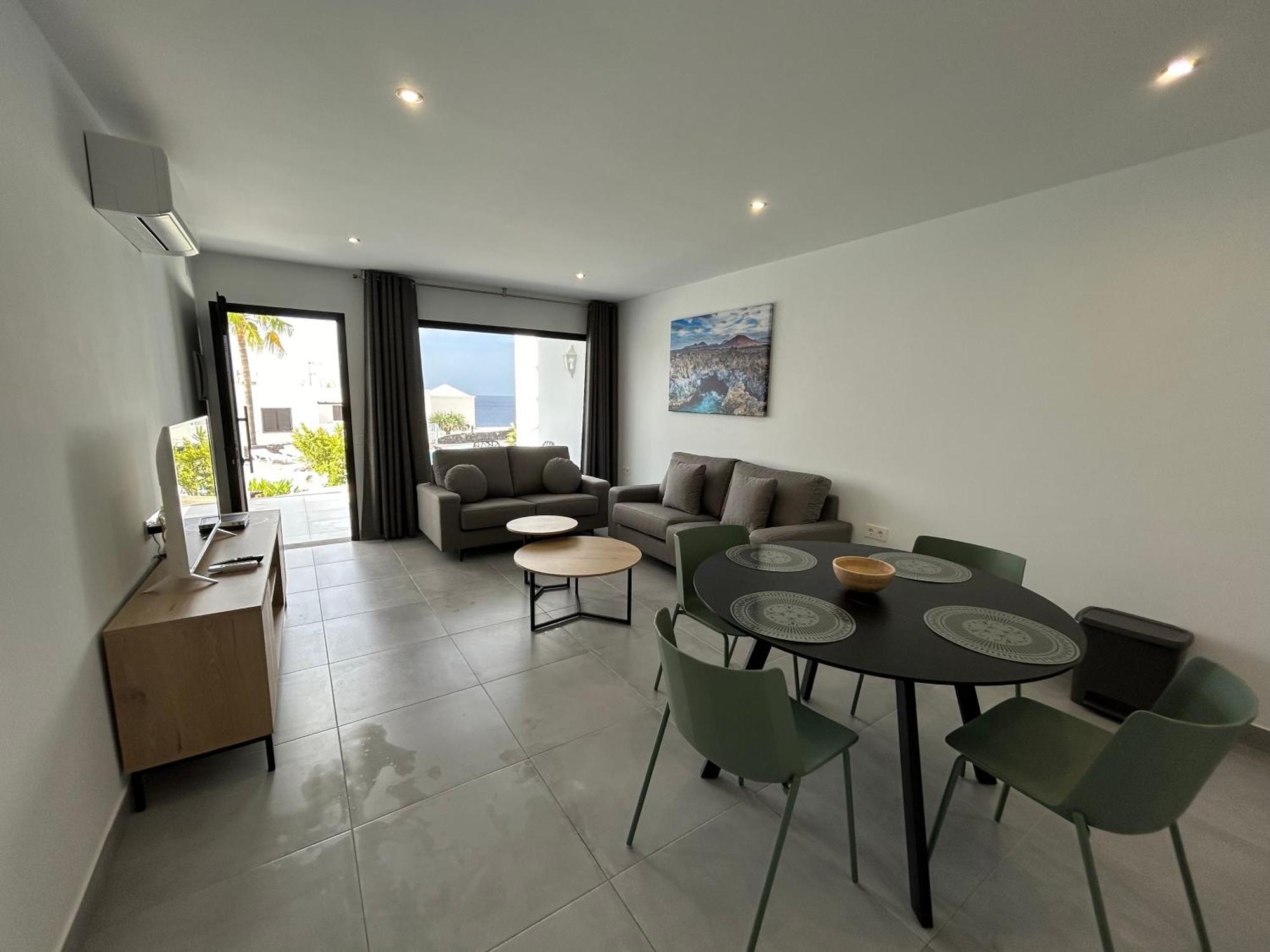 Stunning 2 Bedroom Seafront Apartment Пуерто дел Кармен Екстериор снимка